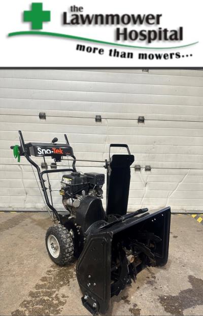 ARIENS DUAL STAGE SNOWBLOWER 82892